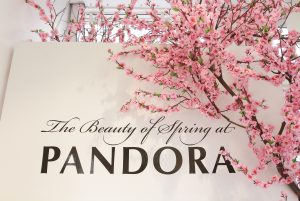 Pandora is to sell exclusively laboratory-made diamonds, making a move away from mined