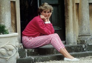 Princess Diana once bought the Royals a Christmas gift that broke a “golden rule”