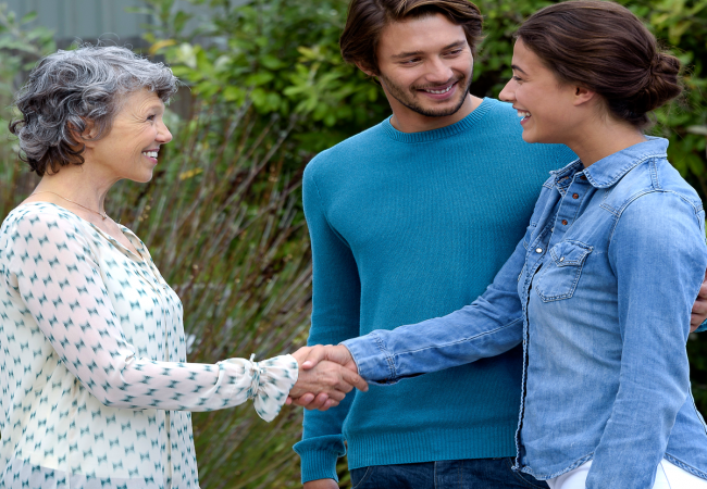 Can It Be ‘Too Soon’ To Meet Someone’s Parents?