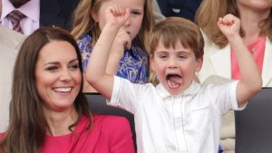 Kate Middleton and Prince William to shake-up summer holiday plans, claims expert