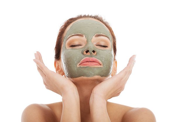 Pore Tightening Facial Masks to Shrink Large Pores